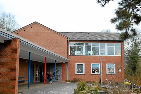 Tecklenburg Brochterbeck Grundschule Die Brochterbecker Grundschule gehört zu den öffentlichen Gebäuden, die für eine Fotovoltaikanlage in Frage kommen. Foto: (-alv-)
